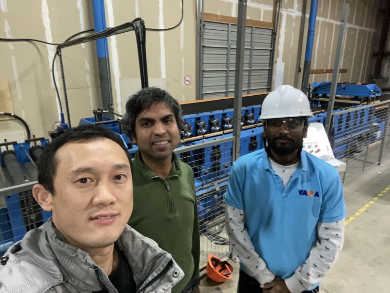 新葡萄8883冷弯聚氨酯复合板底板机设备 成功交付巴西 助力客户生产升级